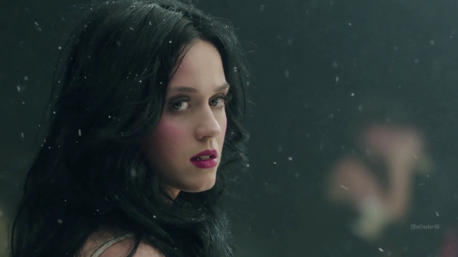 katy perry – making of the “unconditionally”